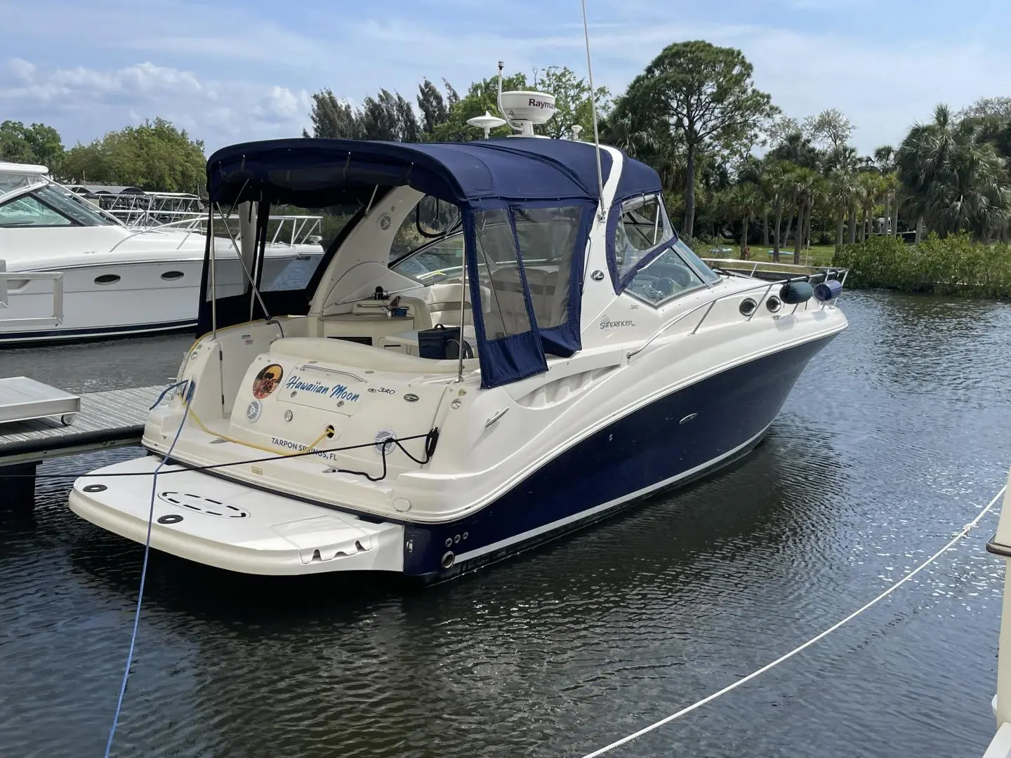 2005 Sea Ray sundancer 320