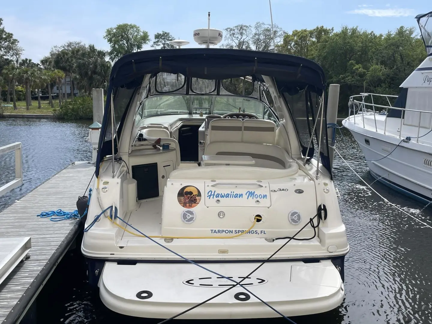 2005 Sea Ray sundancer 320