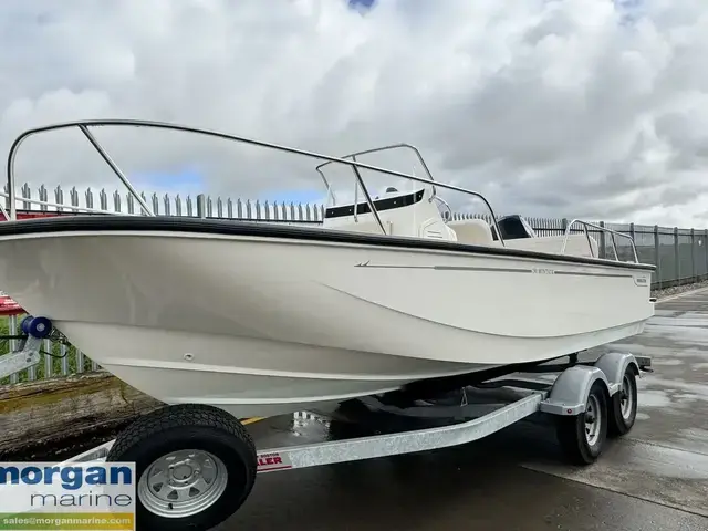 Boston Whaler 190 Montauk