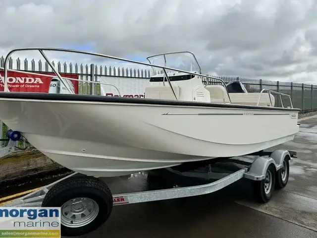 Boston Whaler 190 Montauk