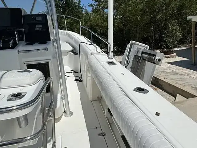 Boston Whaler Outrage 26 CC