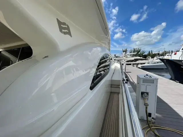 Ferretti Yachts 680