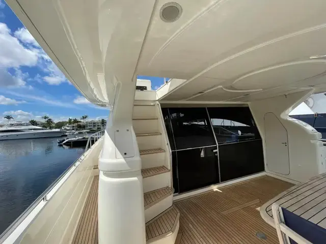 Ferretti Yachts 680