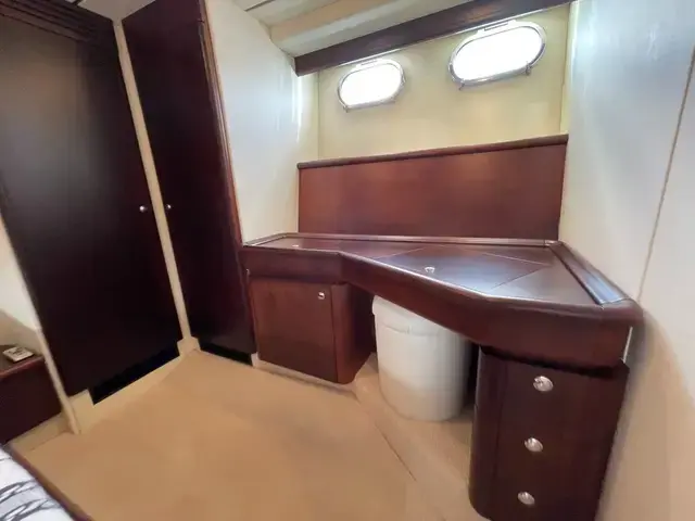 Ferretti Yachts 680