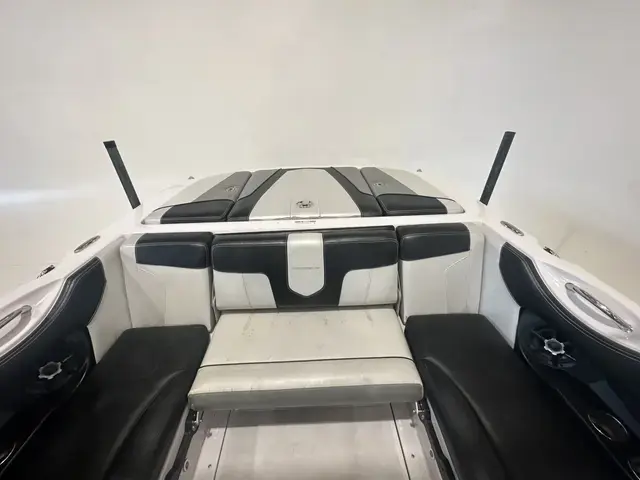 Nautique Super Air 210