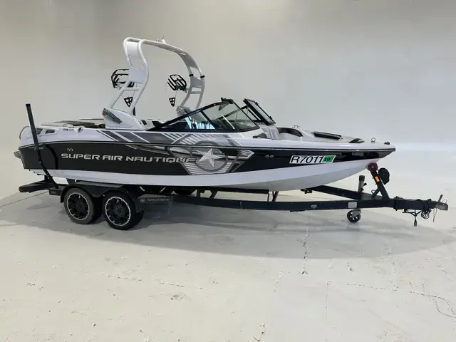 Nautique Super Air 210