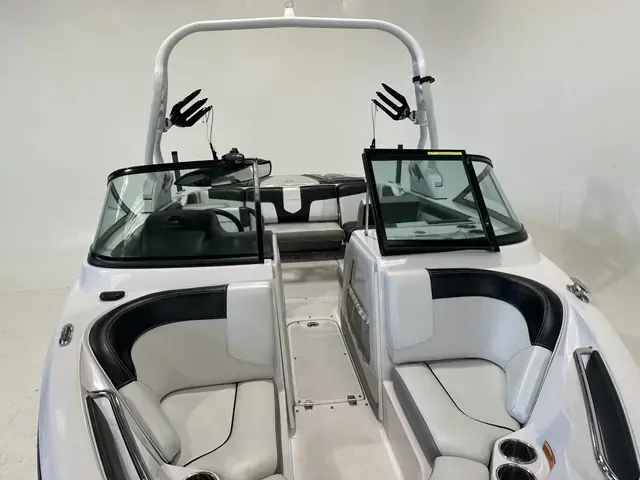 Nautique Super Air 210