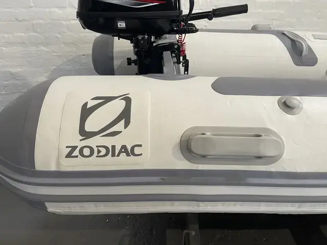 Zodiac Cadet 270 Roll Up