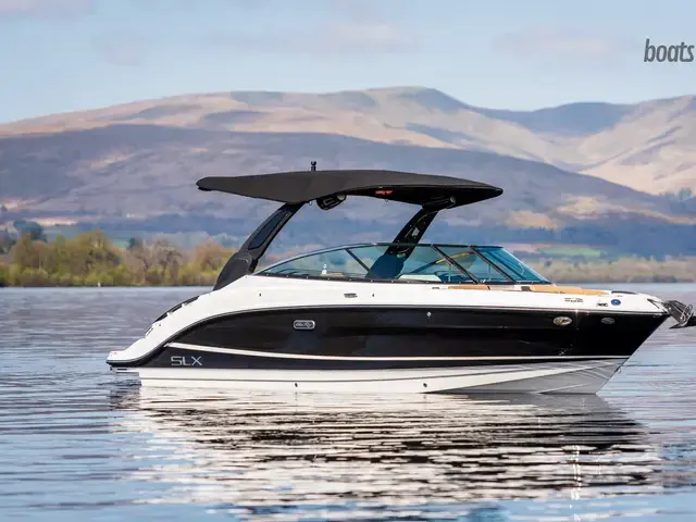 Sea Ray SLX 260