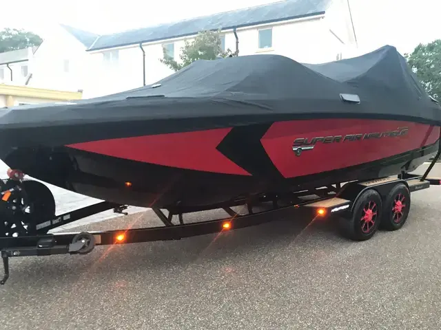 Nautique G23