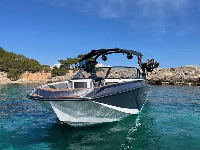 Nautique G25 Coastal