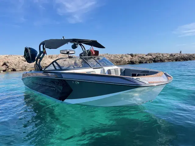 Nautique G25 Coastal