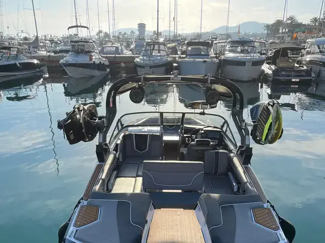 Nautique G25 Coastal