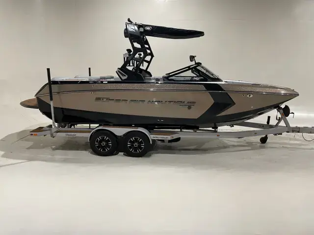 Nautique G23