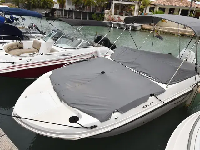 Hurricane Sundeck 217