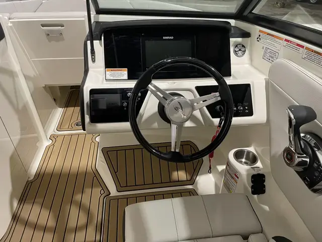 Sea Ray 230 Spx