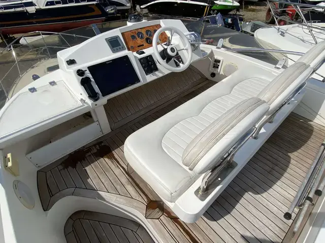 Sealine F 34