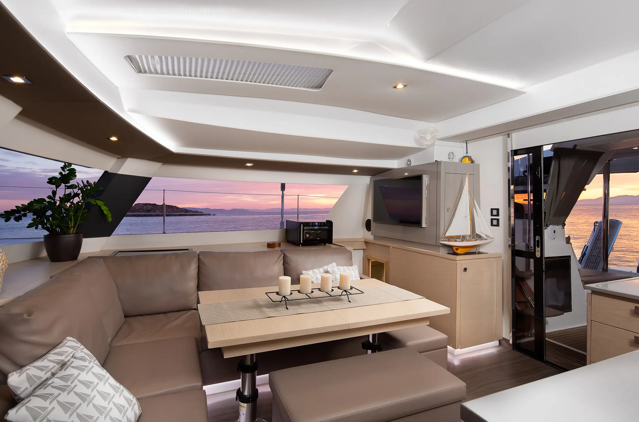 2016 Fountaine Pajot saba 50