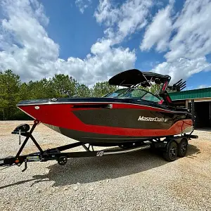 2022 Mastercraft XT22