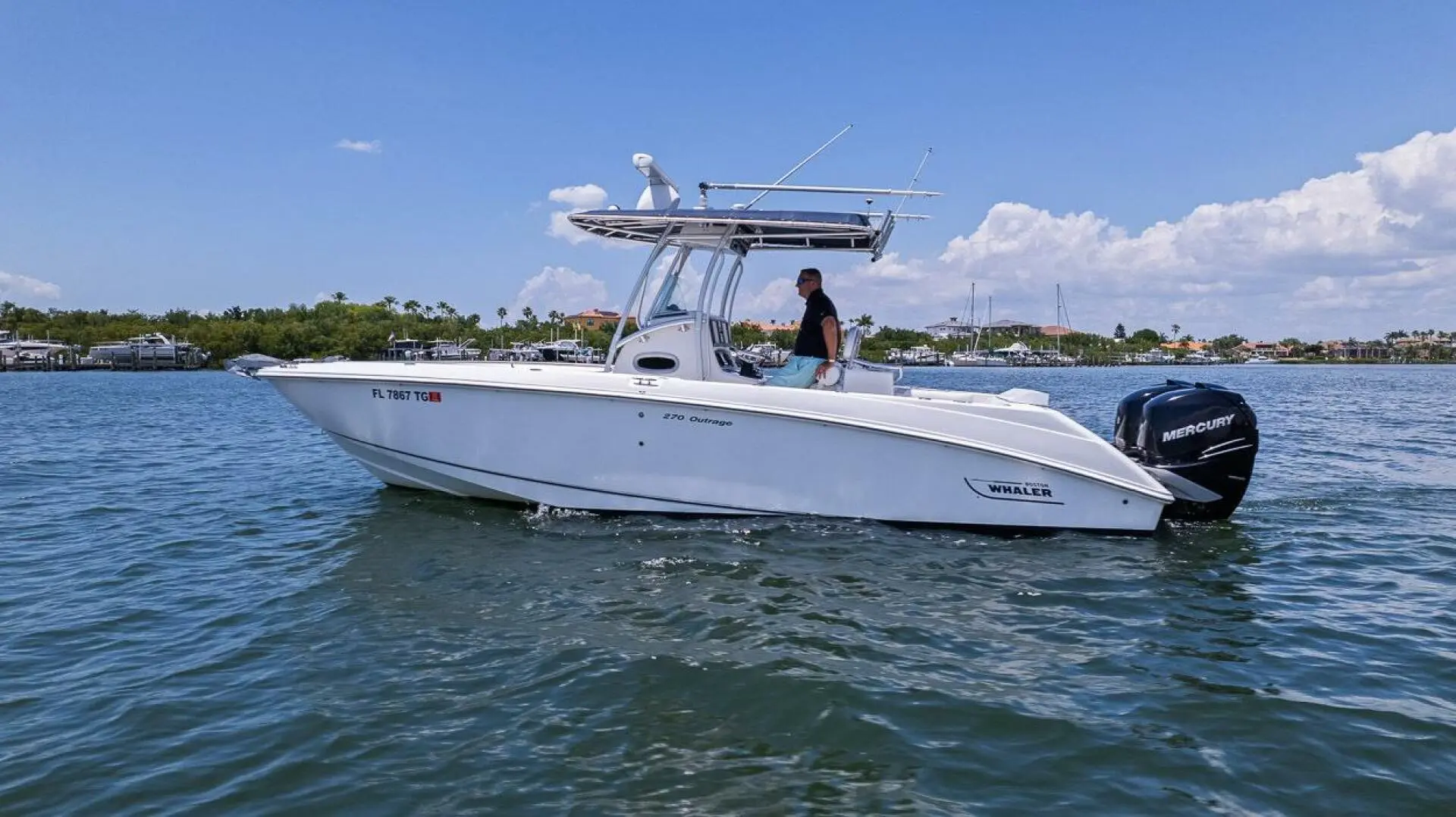 2005 Boston Whaler 270 outrage