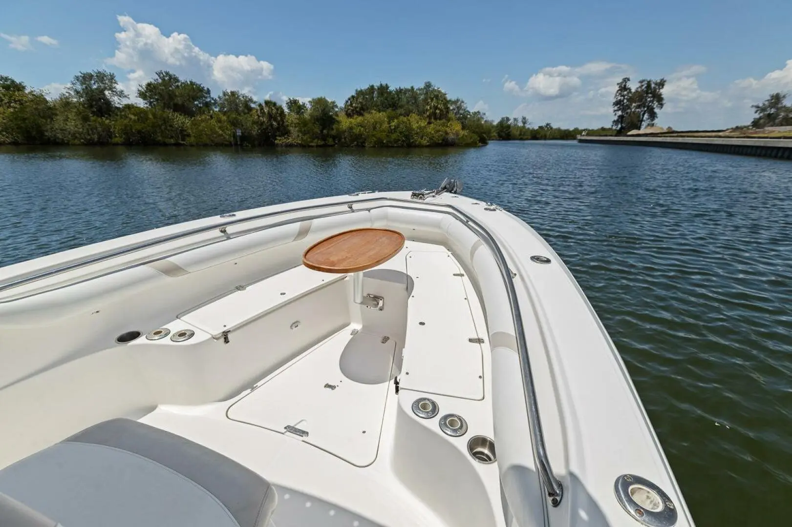 2005 Boston Whaler 270 outrage