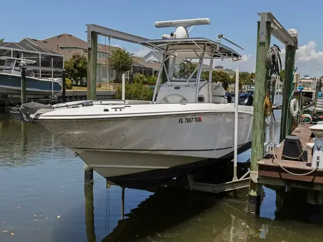 Boston Whaler 270 Outrage