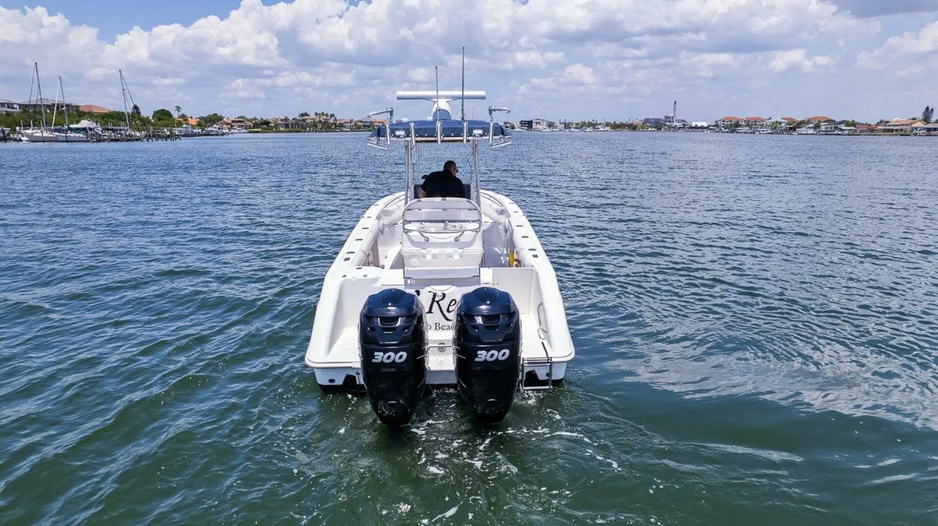 2005 Boston Whaler 270 outrage