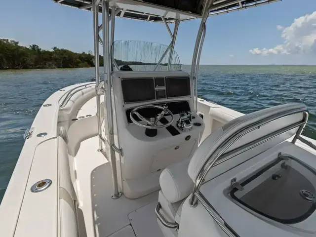 Boston Whaler 270 Outrage