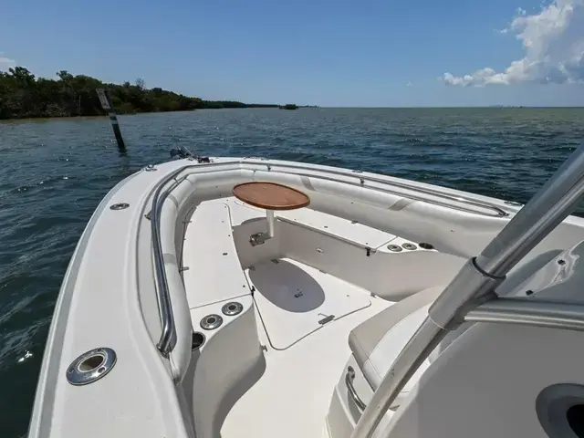 Boston Whaler 270 Outrage