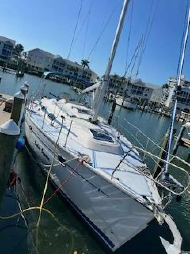 2001 Bavaria 37