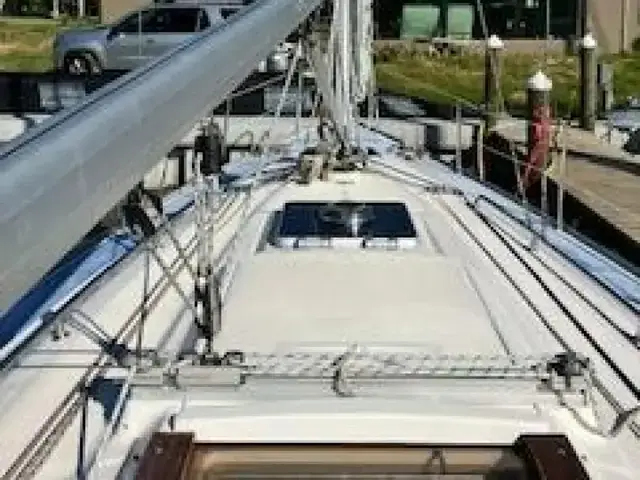 Bavaria Cruiser 37