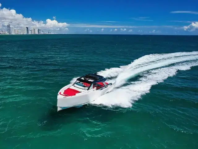 Alia Yachts 57