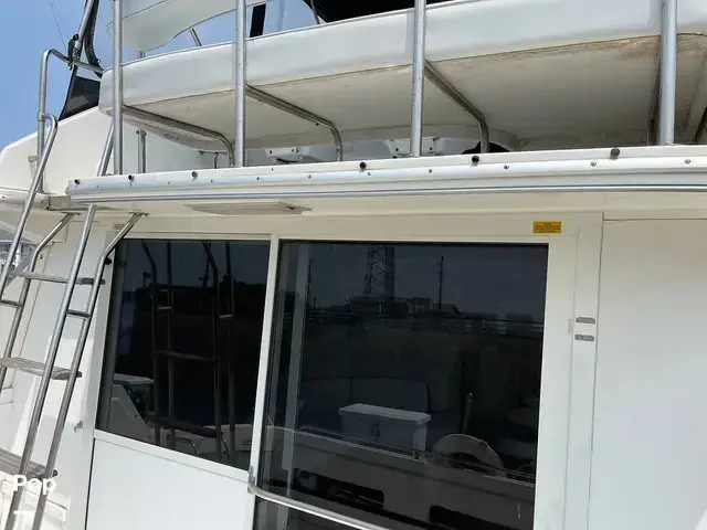 Sea Ray 370 Sedan Bridge