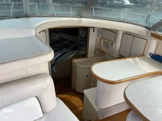 Sea Ray 370 Sedan Bridge