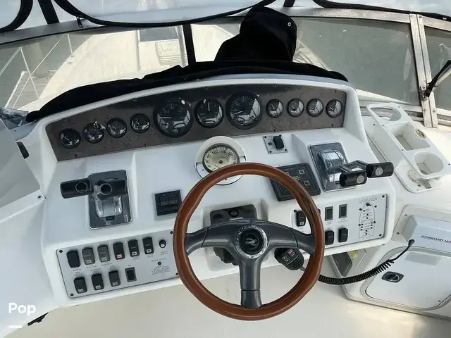 Sea Ray 370 Sedan Bridge