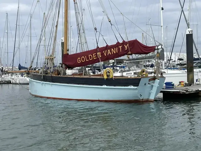 Classic Gaff Cutter Golden Vanity