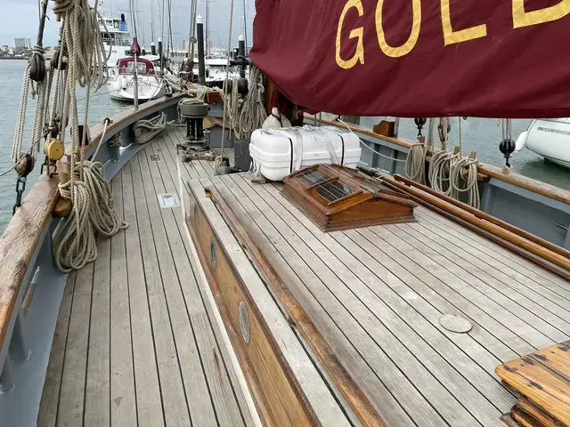 Classic Gaff Cutter Golden Vanity