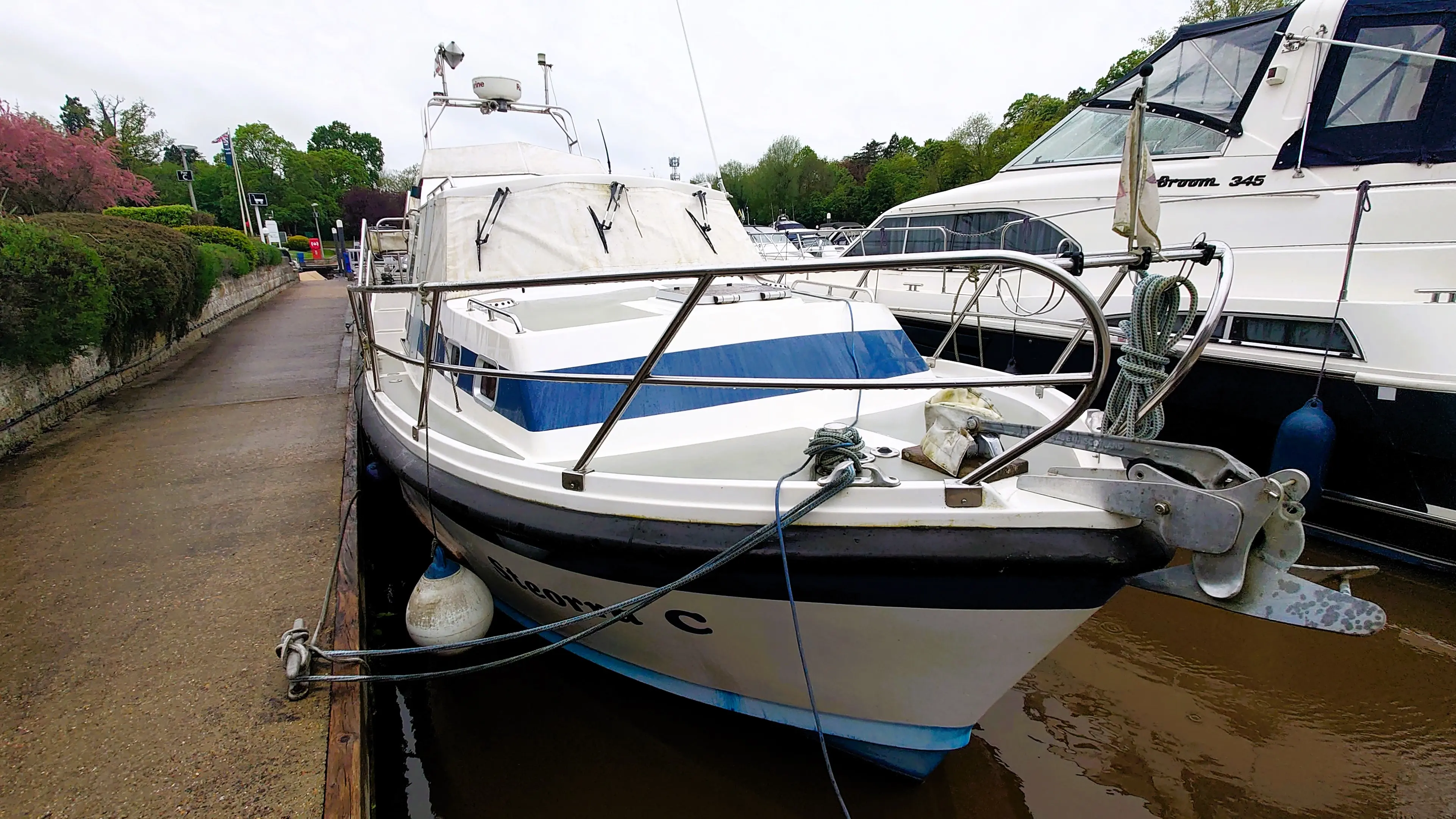 1994 Ranger ocean ranger 33 aft cabin