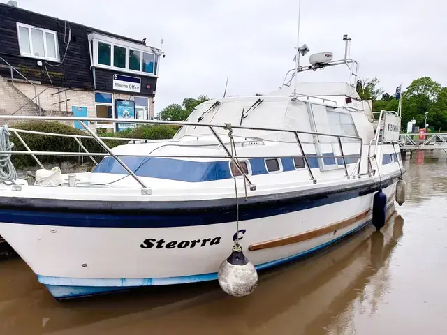 Aquastar 33 Ocean Ranger