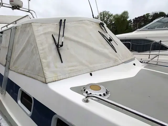 Aquastar 33 Ocean Ranger