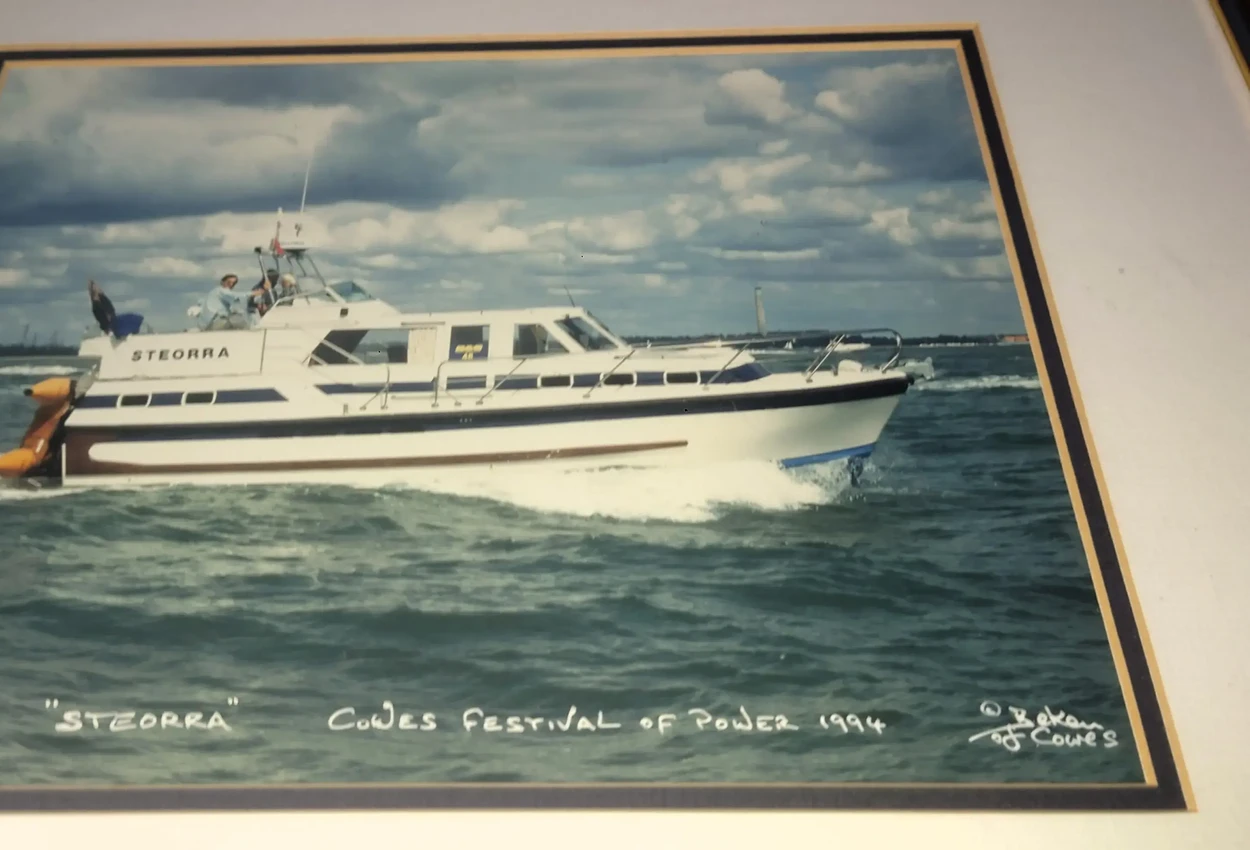 AQUASTAR 33 OCEAN RANGER 1994