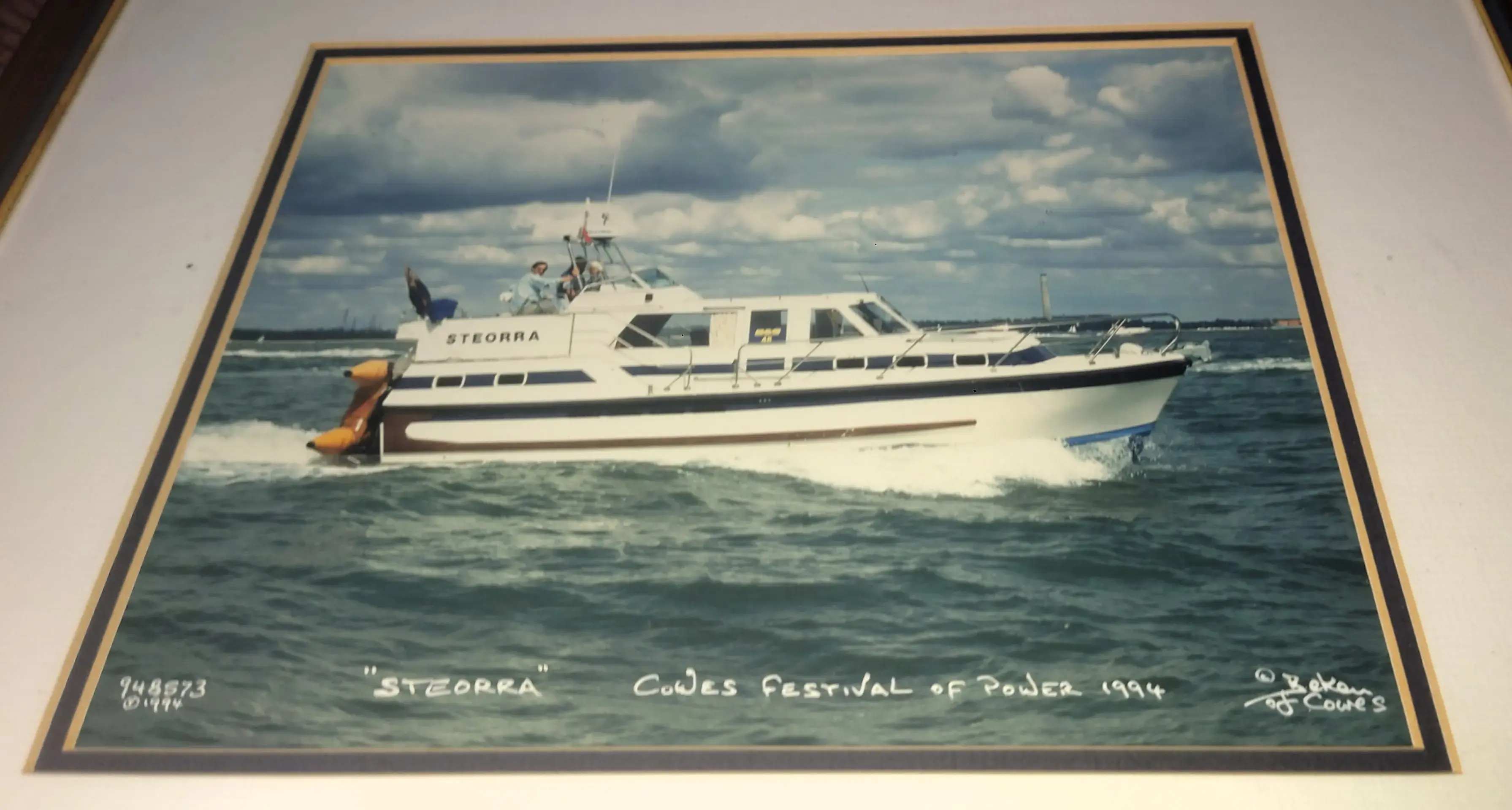 AQUASTAR 33 OCEAN RANGER 1994