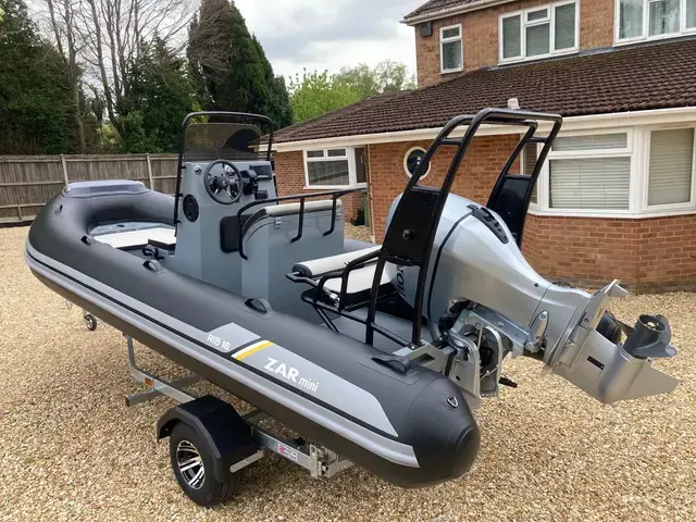 Zar Mini Boats Rib Pro 16 + Honda Bf80 + Road Trailer