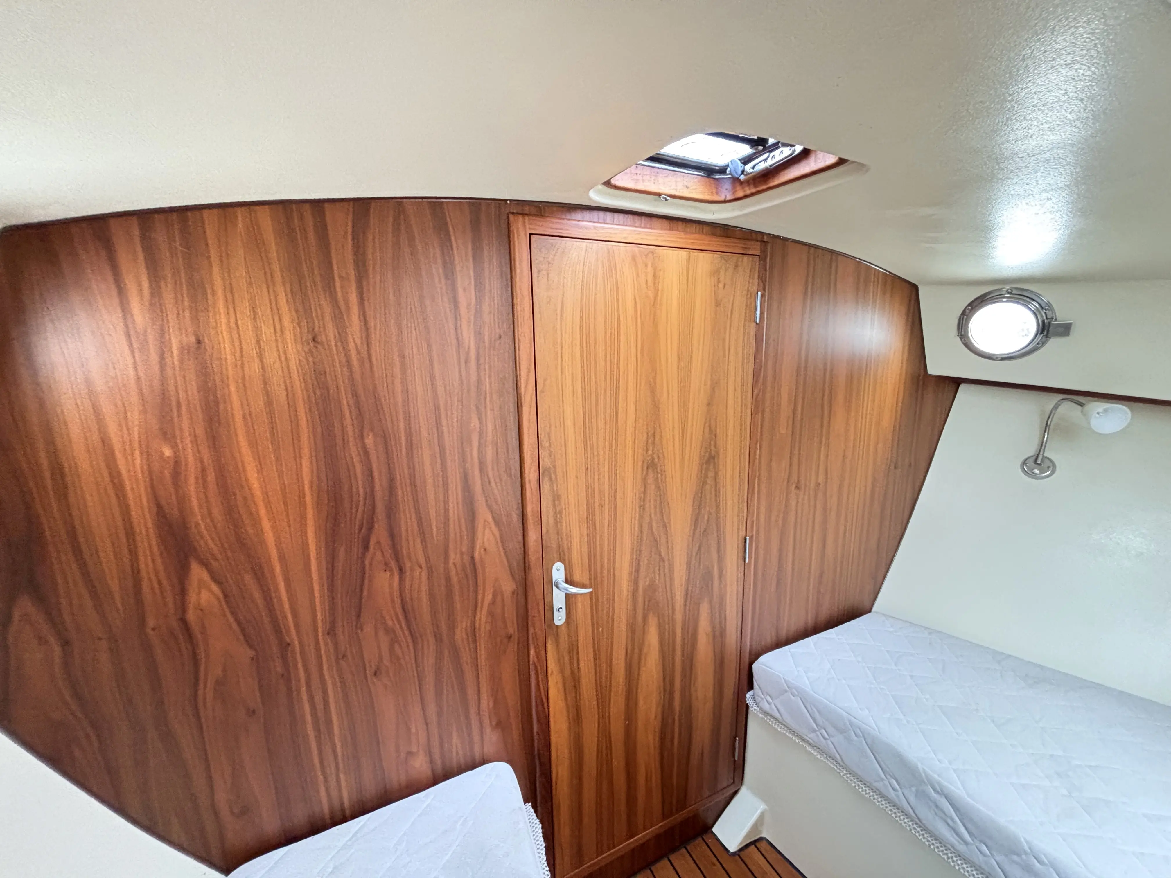 INTERBOAT INTERCRUISER 27 CABIN 2015