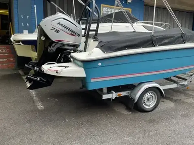 Bayliner Element E16