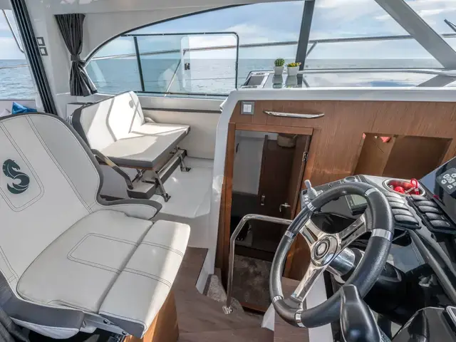 Beneteau Antares 11