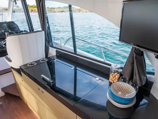 Beneteau Antares 11