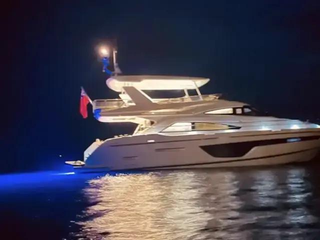 Fairline Squadron 65