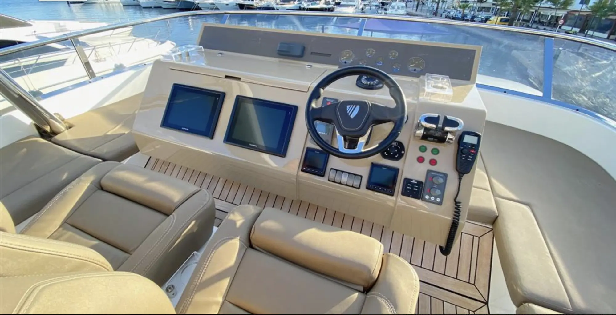 2018 Fairline squadron 65