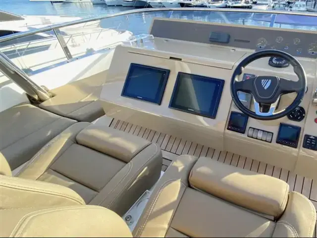 Fairline Squadron 65